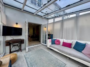 Photo 17- click for photo gallery